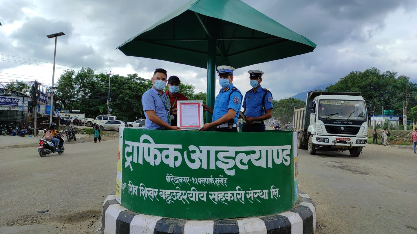कर्णालीको पहिलो ट्राफिक आइल्यान्ड सुर्खेतमा